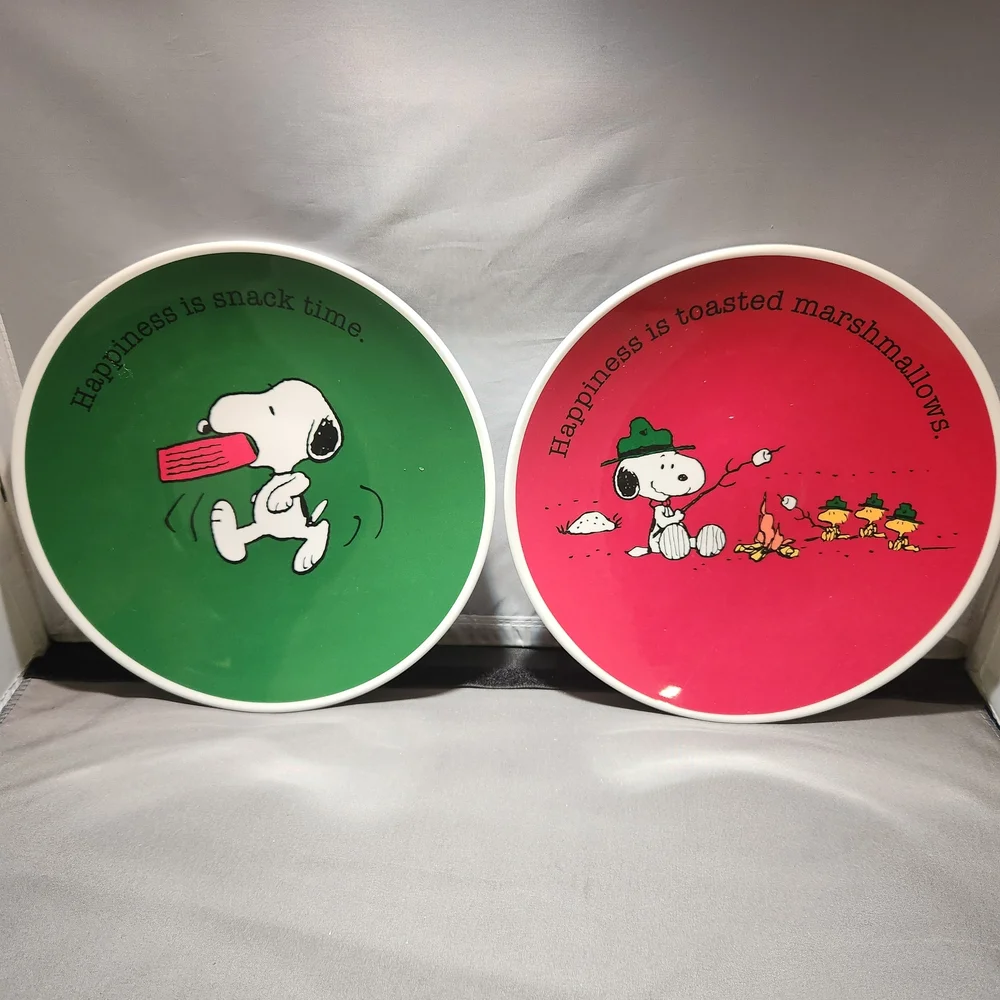 Pottery Barn Kids Snoopy Green and Red Dinnerware Set Of 2